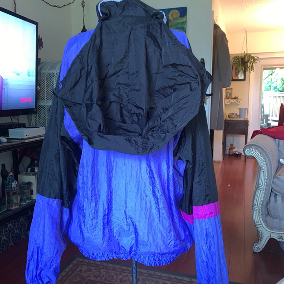 Men's WEAR Jacket Size L Blue Black Colorblock Windbreaker - Picture 9 of 9